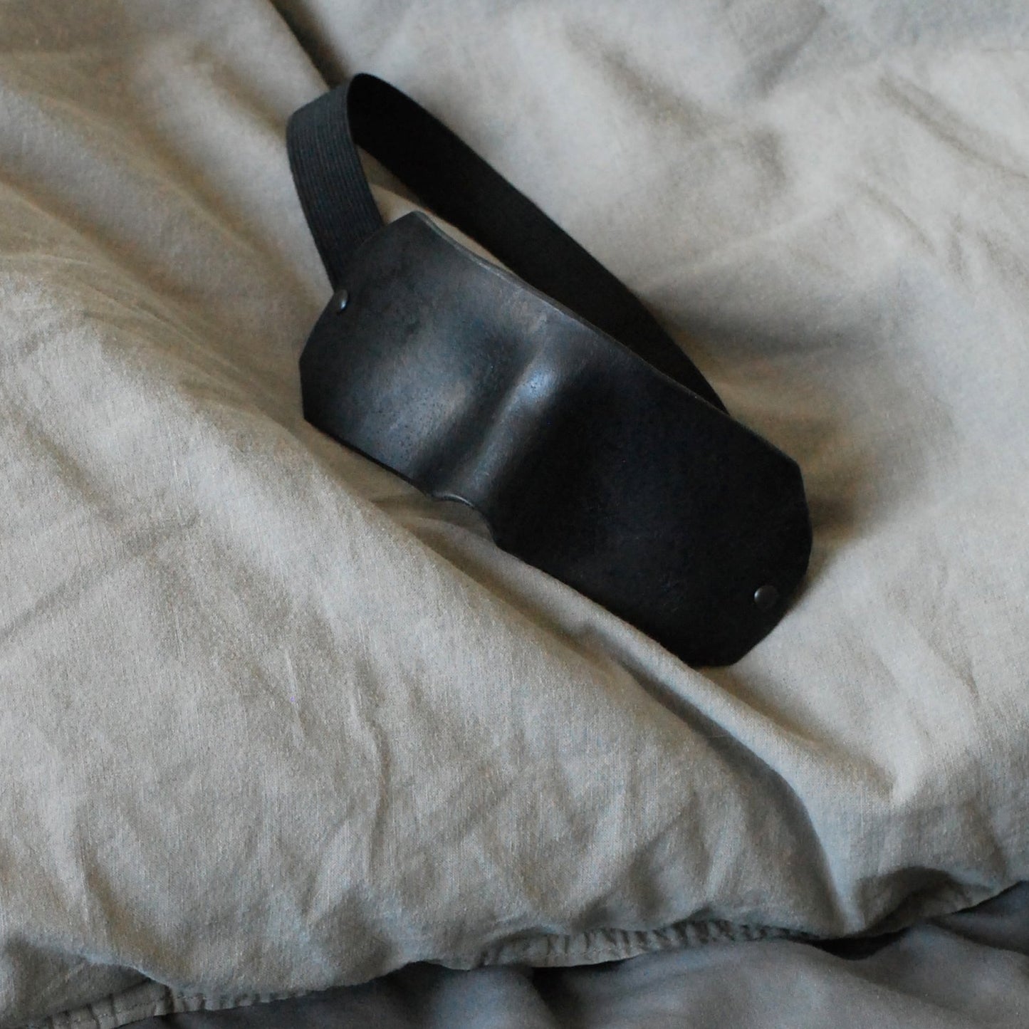 Domino Blindfold