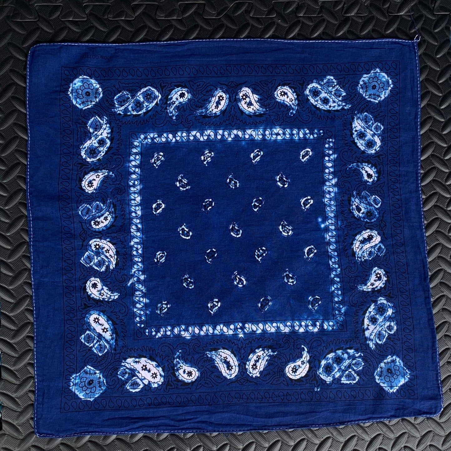 Shibori Dyed Bandana (Navy Blue)