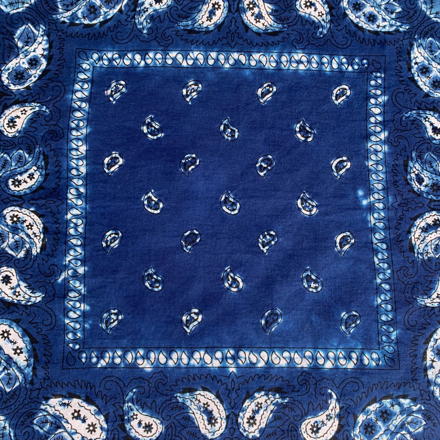 Shibori Dyed Bandana (Navy Blue)