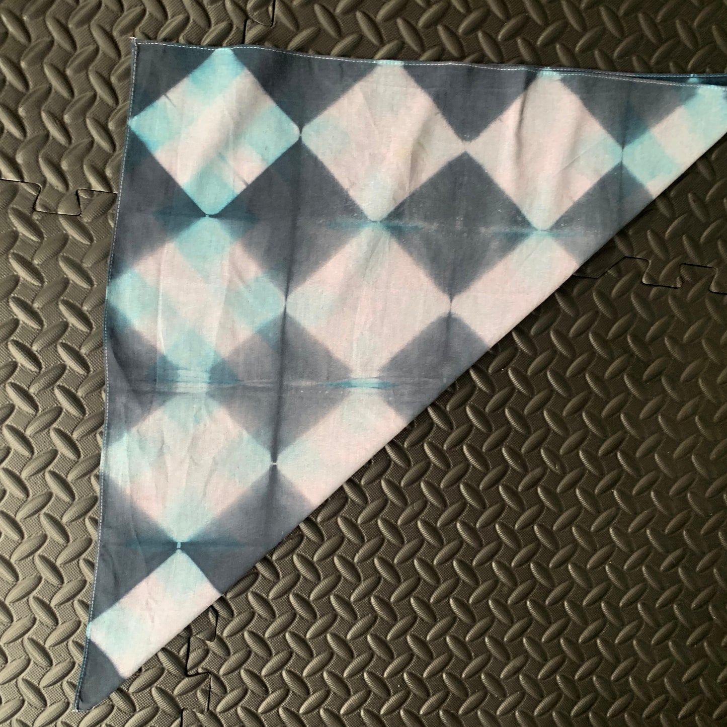 Hand Dyed Bandana, Heavy weight (Teal and Grey Harlequin)