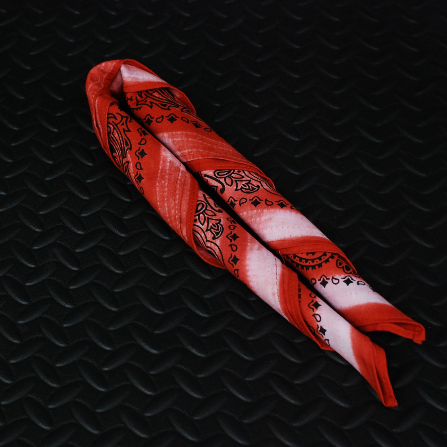 Hand Dyed Bandana, Heavy weight (Rust Skulls)
