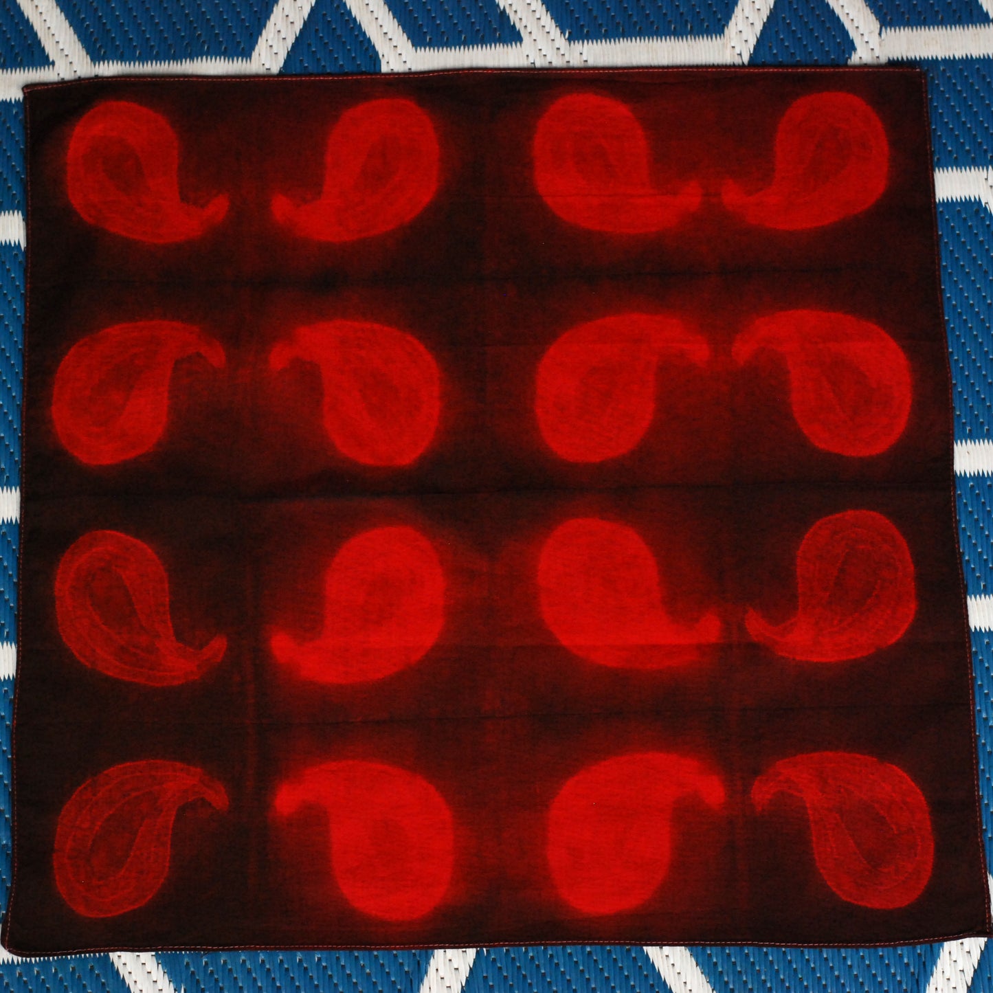 Hand Dyed Bandana, Heavy weight (Black & Red Paisley)
