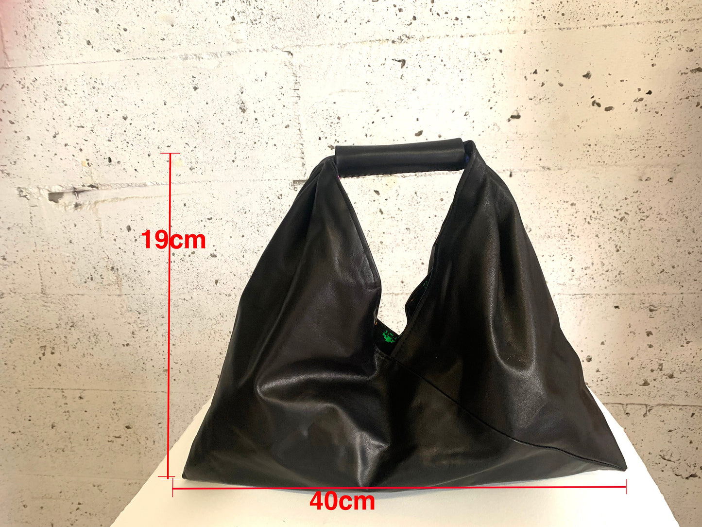 Soft leather azuma handbag